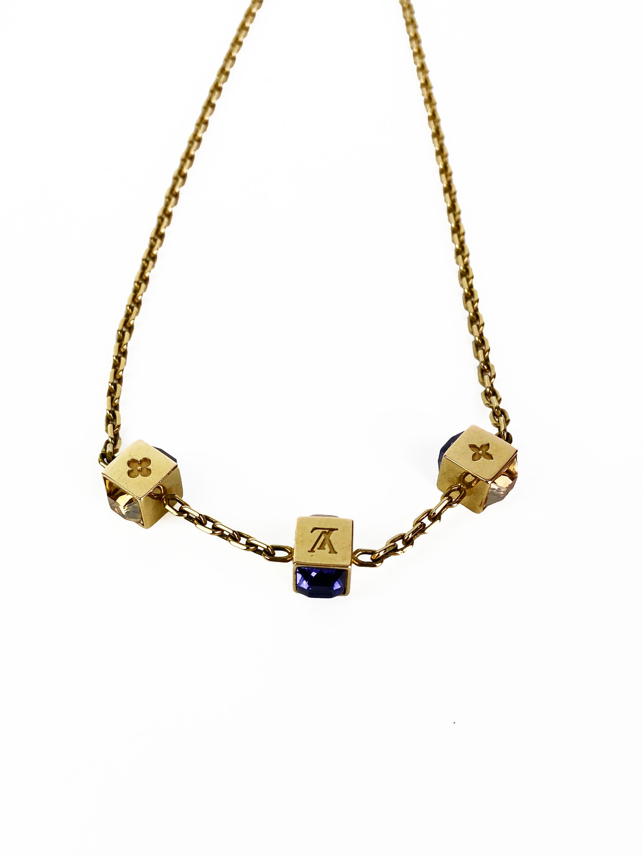 louis-vuitton-gamble-necklace-2.jpg