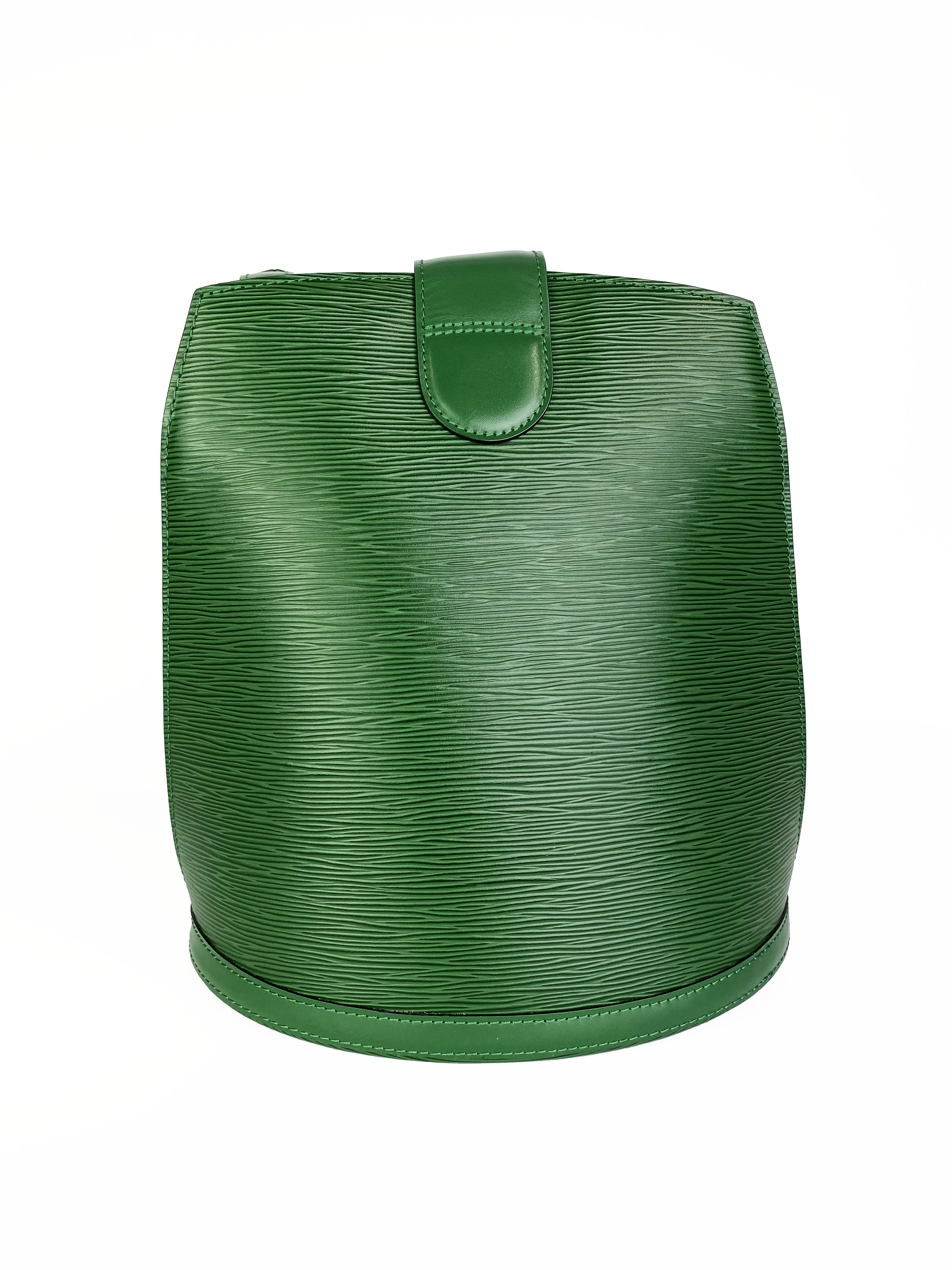 louis-vuitton-vtg-green-bucket-bag-14.jpg